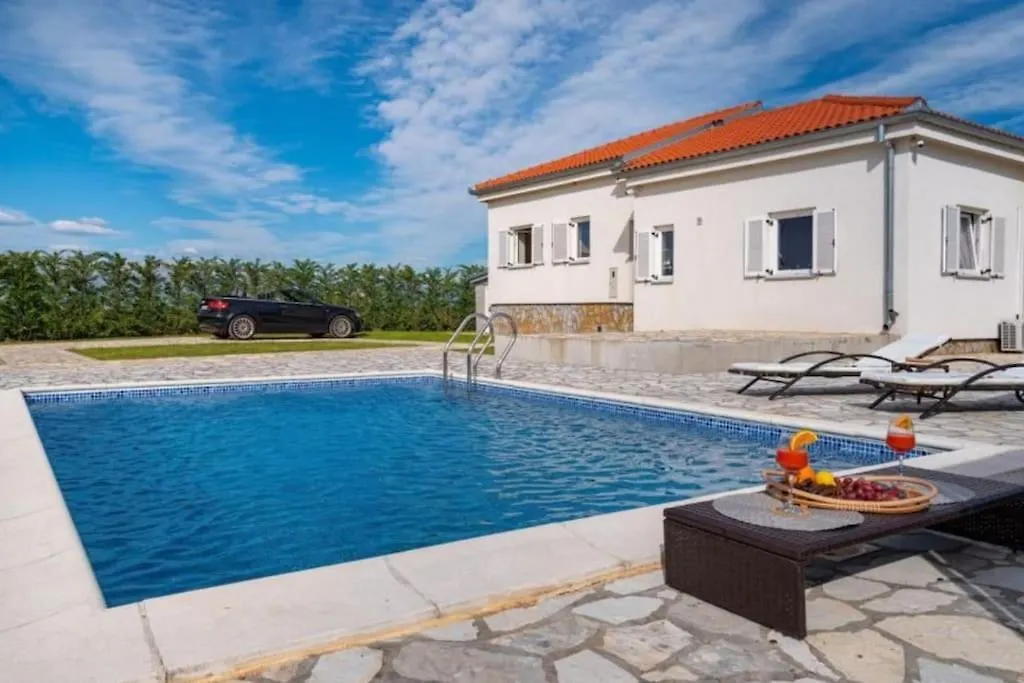 Fairyland Villa 150Qm Fuer 8Pax Paljuv Apartment