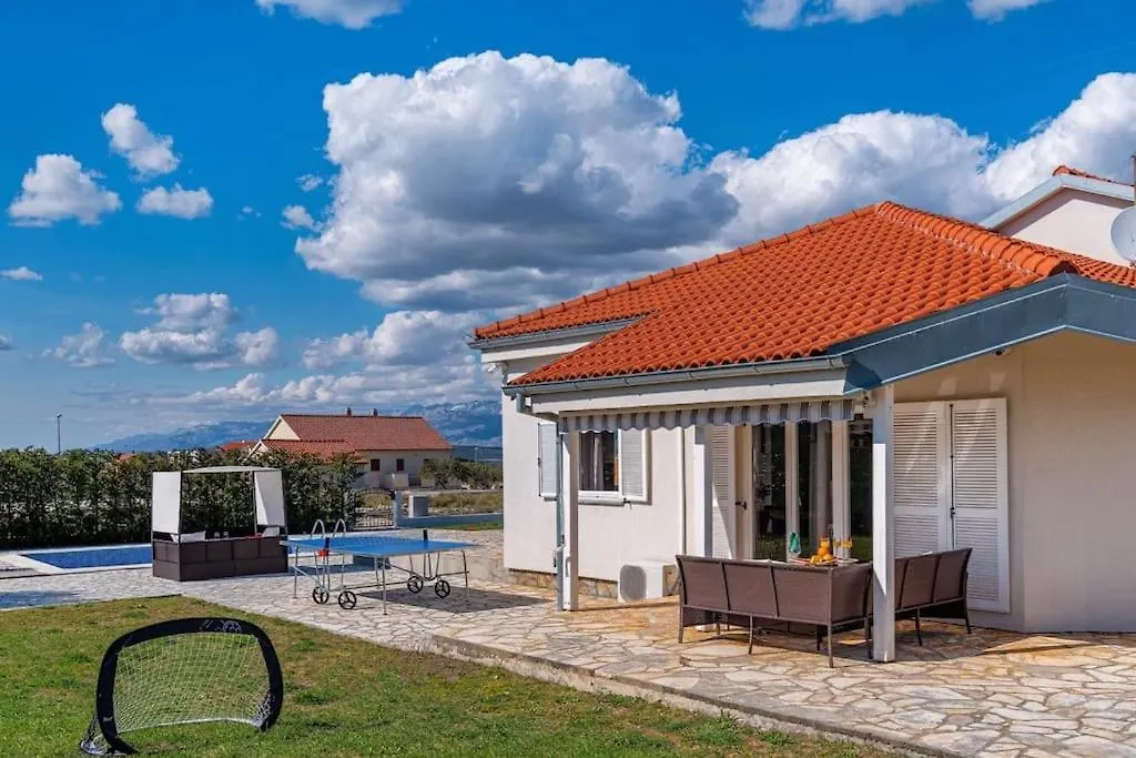 Fairyland Villa 150Qm Fuer 8Pax Paljuv