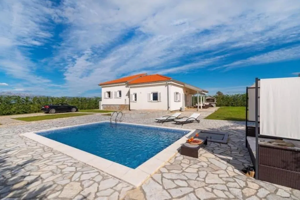 Fairyland Villa 150Qm Fuer 8Pax Paljuv